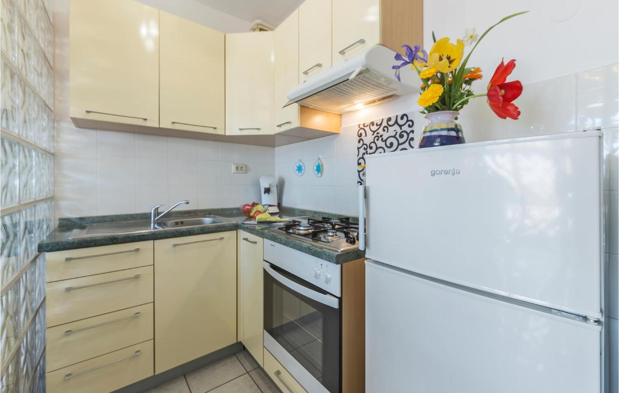 1 Bedroom Beautiful Apartment In Pula Zewnętrze zdjęcie