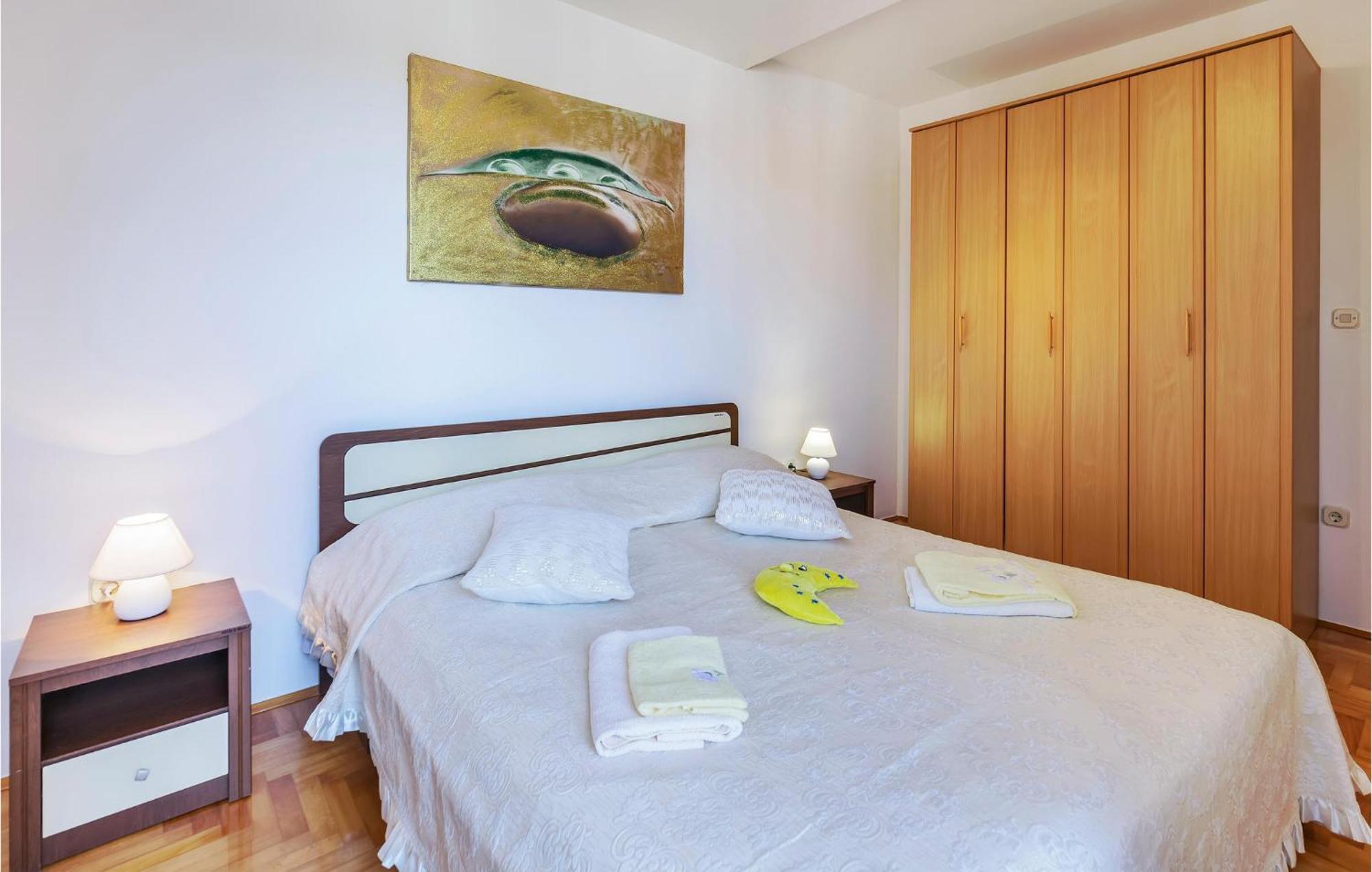 1 Bedroom Beautiful Apartment In Pula Zewnętrze zdjęcie